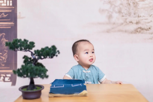 清远宝宝腿纹不对称怎么办 清远宝宝腿纹不对称怎么办